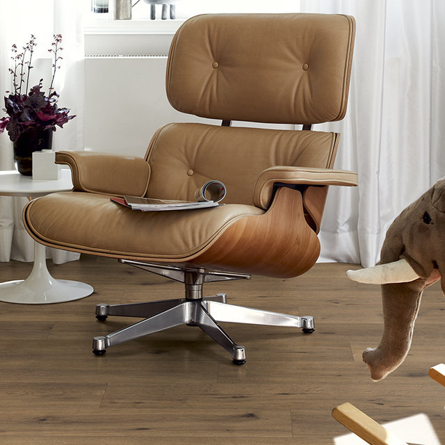 Egger Inuvik Oak Laminate Flooring | 7mm