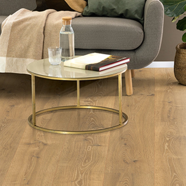 Egger Pro Natural Bayford Oak Laminate Flooring | 10mm | Long
