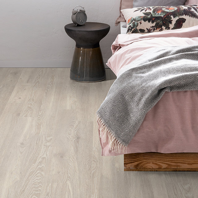 Egger Pro White Corton Oak Laminate Flooring | 10MM