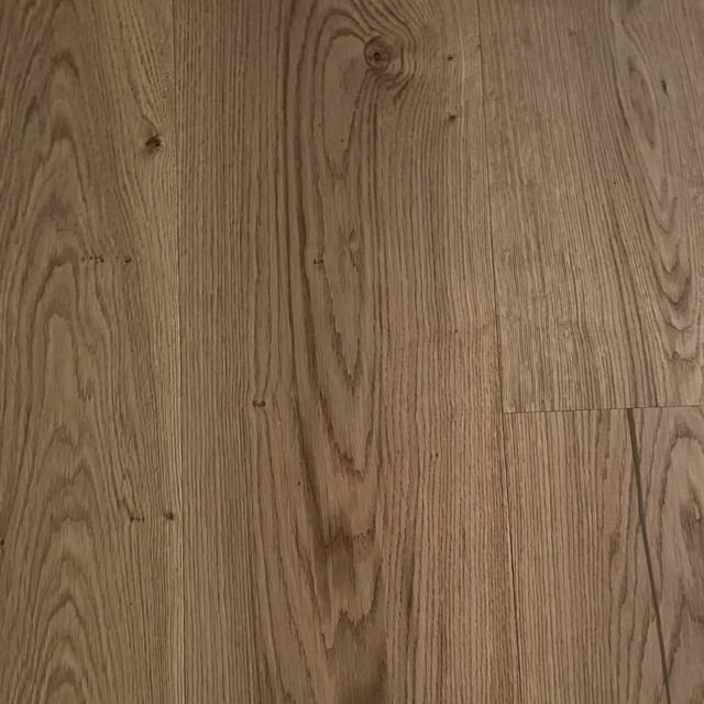 Engineered Brushed UV Oiled Natural Oak