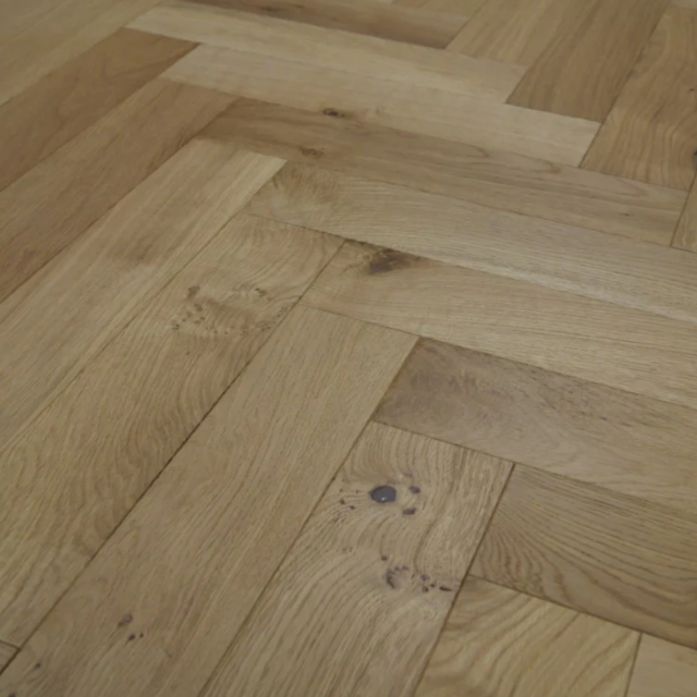 14mm Engineered Herringbone Oak Brushed UV Oiled